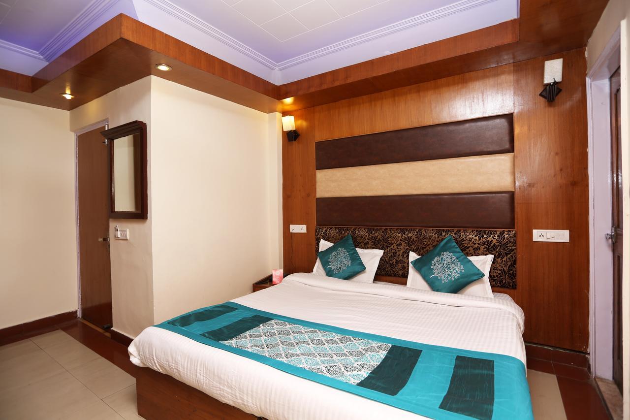 Oyo 8637 Shivam Hotel 穆索里 外观 照片